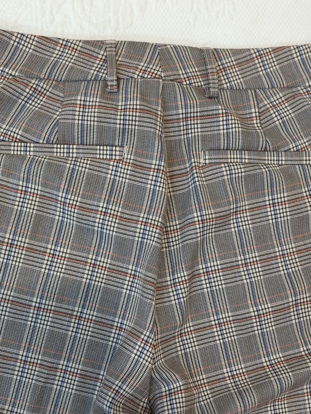 Liverpool Los Angeles Ankle Pants in Navy/ Cream Glenn Plaid Size 18W - Picture 5 of 10